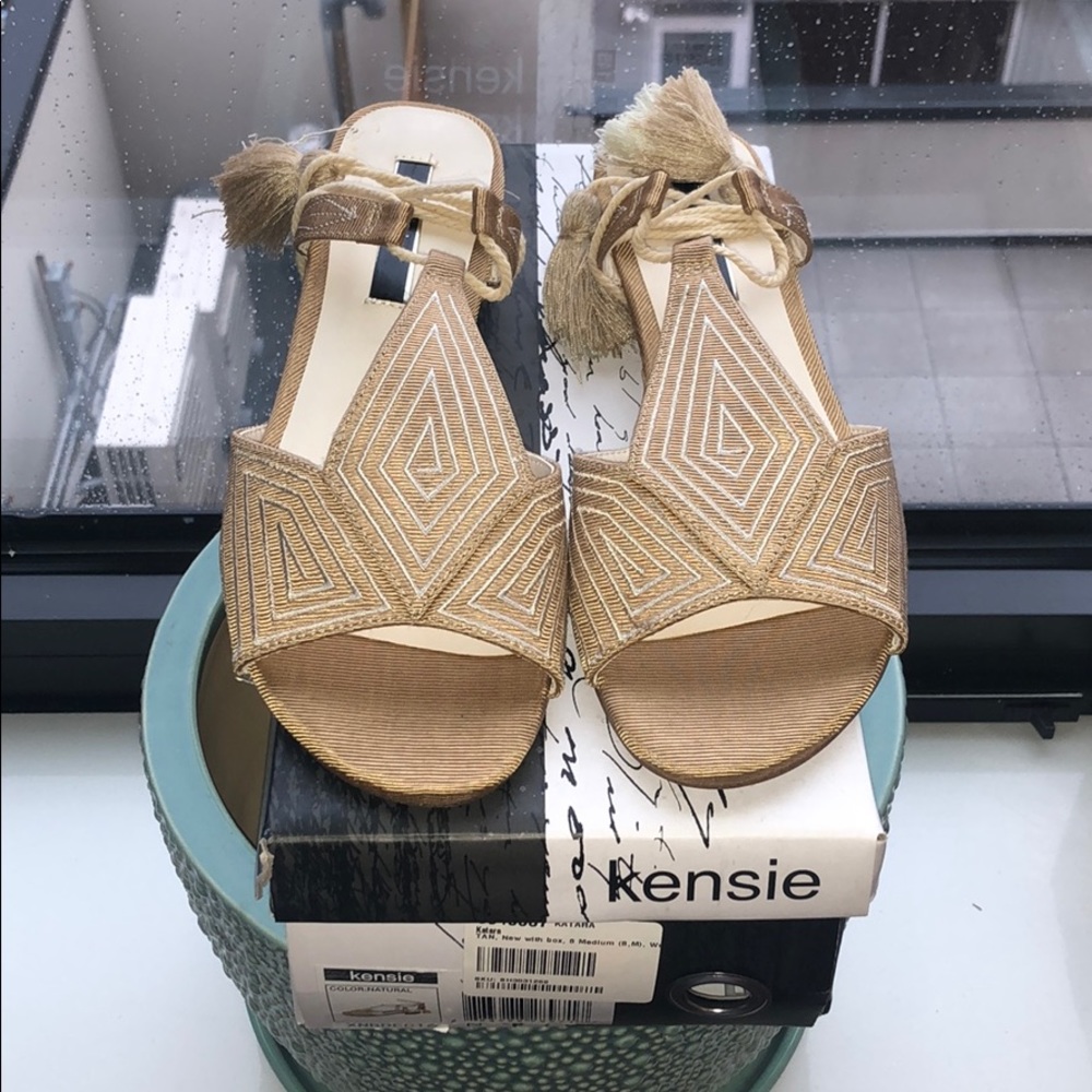 Kenzie Tie-up gold sandals